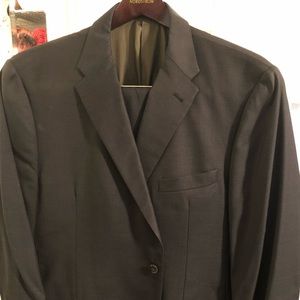 Joseph Abboud Men’s Suit.  Make an offer!!!!!